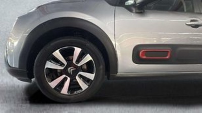 Citroen C3 PureTech 82 C-Series 61 kW (83 CV) Citroen C3 PureTech 82 C-Series 61 kW (83 CV)