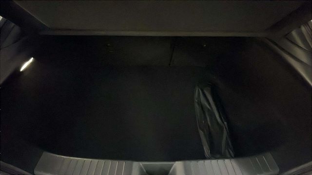 MazdaMazda 3 2.5L E-SKY G MHEV Prime-line 103 kW (140 CV) Vehículo usado en Barcelona - 16 MazdaMazda 3 2.5L E-SKY G MHEV Prime-line 103 kW (140 CV) Vehículo usado en Barcelona - 16