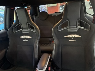 MINI MINI 3 Puertas John Cooper Works 155 kW (211 CV)