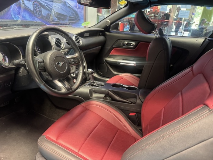 FordMustang 2.3 EcoBoost Convertible Mustang Auto 231 kW (314 CV) Vehículo usado en Barcelona - 2 FordMustang 2.3 EcoBoost Convertible Mustang Auto 231 kW (314 CV) Vehículo usado en Barcelona - 2