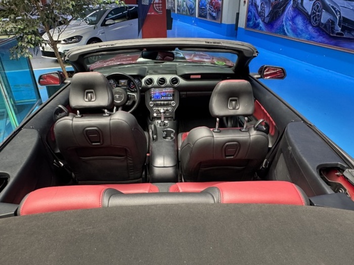 FordMustang 2.3 EcoBoost Convertible Mustang Auto 231 kW (314 CV) Vehículo usado en Barcelona - 11 FordMustang 2.3 EcoBoost Convertible Mustang Auto 231 kW (314 CV) Vehículo usado en Barcelona - 11