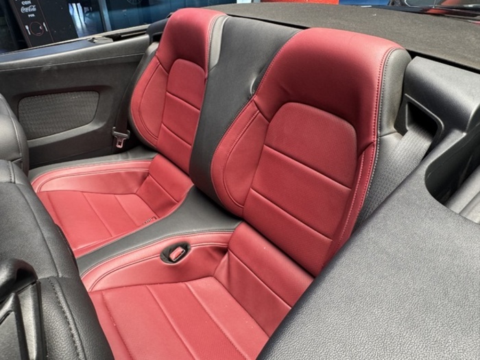 FordMustang 2.3 EcoBoost Convertible Mustang Auto 231 kW (314 CV) Vehículo usado en Barcelona - 12 FordMustang 2.3 EcoBoost Convertible Mustang Auto 231 kW (314 CV) Vehículo usado en Barcelona - 12