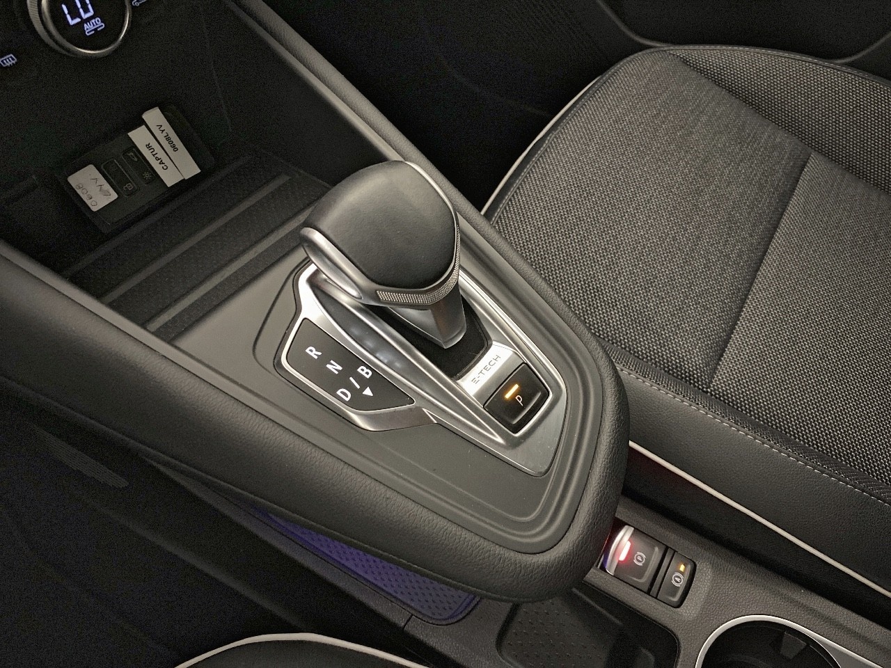 Renault Captur Zen E-TECH Híbrido enchufable 118 kW (160 CV) - 7