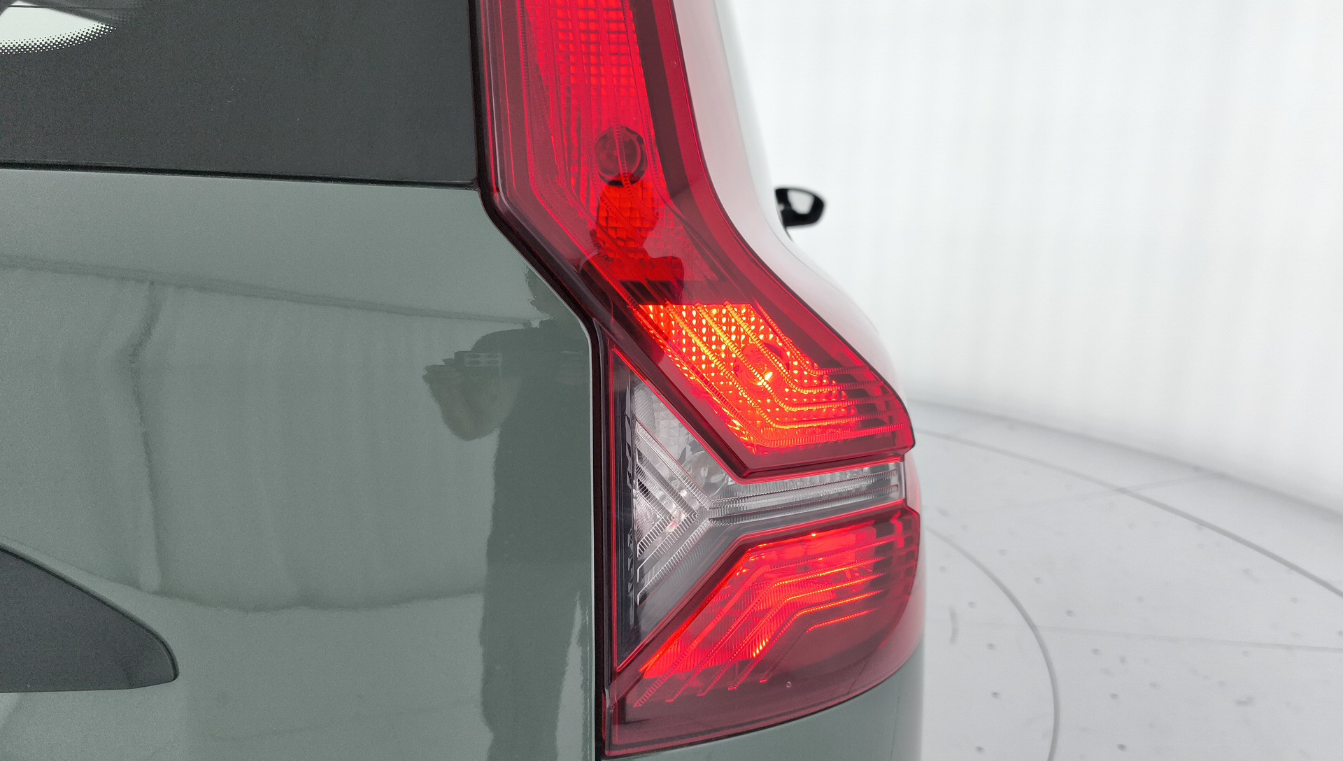 Dacia Jogger Expression TCe 7 plazas 81 kW (110 CV) - 9