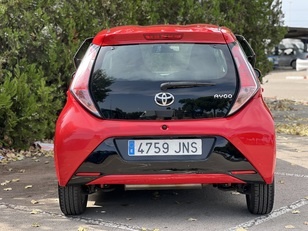 Toyota Aygo 1.0 70 x-play 51 kW (69 CV)