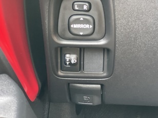 Toyota Aygo 1.0 70 x-play 51 kW (69 CV)