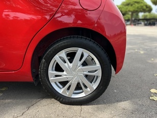 Toyota Aygo 1.0 70 x-play 51 kW (69 CV)