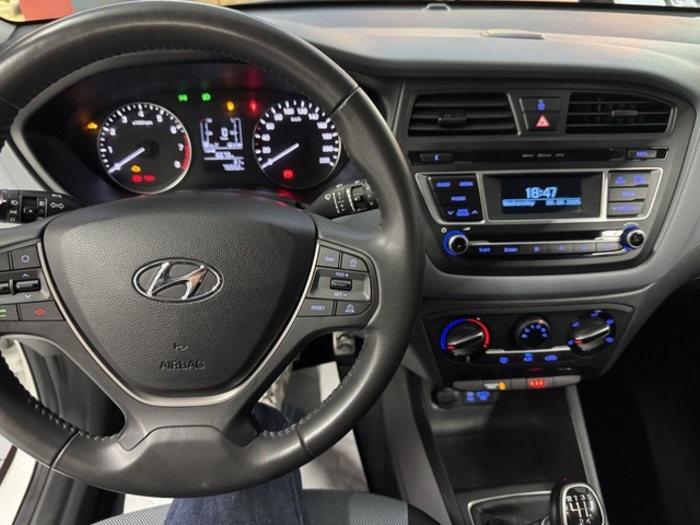 Hyundaii20 Active 1.0 TGDI Tecno 74 kW (100 CV) Vehículo usado en Barcelona - 18 Hyundaii20 Active 1.0 TGDI Tecno 74 kW (100 CV) Vehículo usado en Barcelona - 18