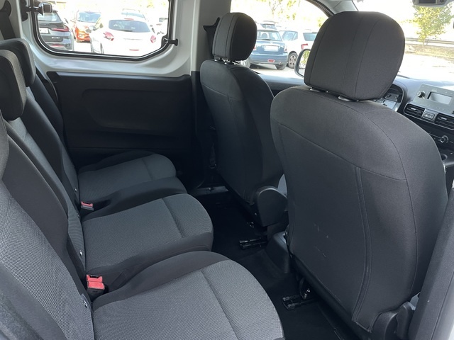 ToyotaProace City 1.5D GX L1 75 kW (102 CV) Vehículo usado en Barcelona - 11