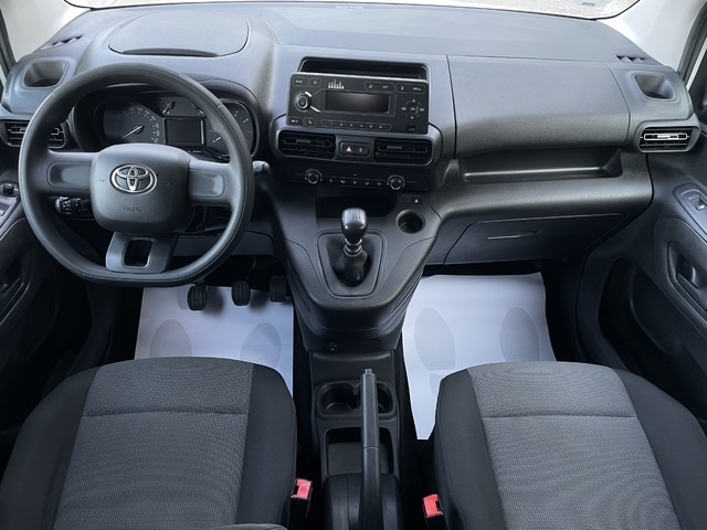 ToyotaProace City 1.5D GX L1 75 kW (102 CV) Vehículo usado en Barcelona - 13