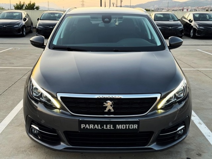 Peugeot308 SW BlueHDI 130 S&S Style 96 kW (130 CV) Vehículo usado en Barcelona - 5 Peugeot308 SW BlueHDI 130 S&S Style 96 kW (130 CV) Vehículo usado en Barcelona - 5