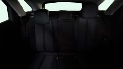 Peugeot 3008 PureTech 130 S&S Allure 96 kW (130 CV) Peugeot 3008 PureTech 130 S&S Allure 96 kW (130 CV)