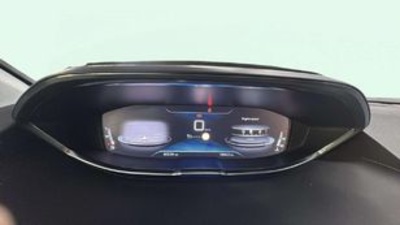 Peugeot 3008 PureTech 130 S&S Allure 96 kW (130 CV) Peugeot 3008 PureTech 130 S&S Allure 96 kW (130 CV)