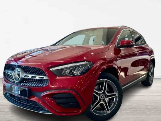 Mercedes-BenzGLA 250 e con tecnología híbrida EQ 160 kW (218 CV)
