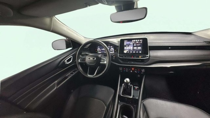 JeepCompass 1.3 Gse Night Eagle FWD MT 96 kW (130 CV) Vehículo usado en Barcelona - 9 JeepCompass 1.3 Gse Night Eagle FWD MT 96 kW (130 CV) Vehículo usado en Barcelona - 9