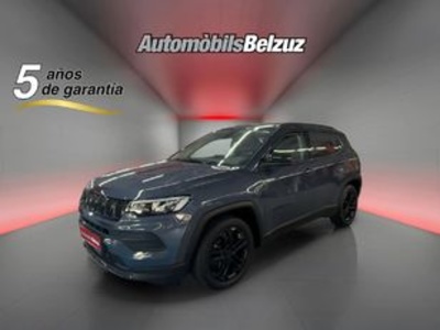 Jeep Compass 1.3 Gse Night Eagle FWD MT 96 kW (130 CV) Jeep Compass 1.3 Gse Night Eagle FWD MT 96 kW (130 CV)