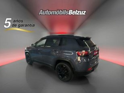 Jeep Compass 1.3 Gse Night Eagle FWD MT 96 kW (130 CV) Jeep Compass 1.3 Gse Night Eagle FWD MT 96 kW (130 CV)