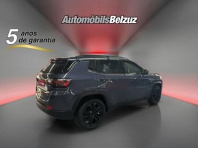 Jeep Compass 1.3 Gse Night Eagle FWD MT 96 kW (130 CV) Jeep Compass 1.3 Gse Night Eagle FWD MT 96 kW (130 CV)