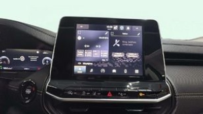 Jeep Compass 1.3 Gse Night Eagle FWD MT 96 kW (130 CV) Jeep Compass 1.3 Gse Night Eagle FWD MT 96 kW (130 CV)