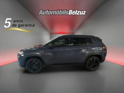 Jeep Compass 1.3 Gse Night Eagle FWD MT 96 kW (130 CV) Jeep Compass 1.3 Gse Night Eagle FWD MT 96 kW (130 CV)
