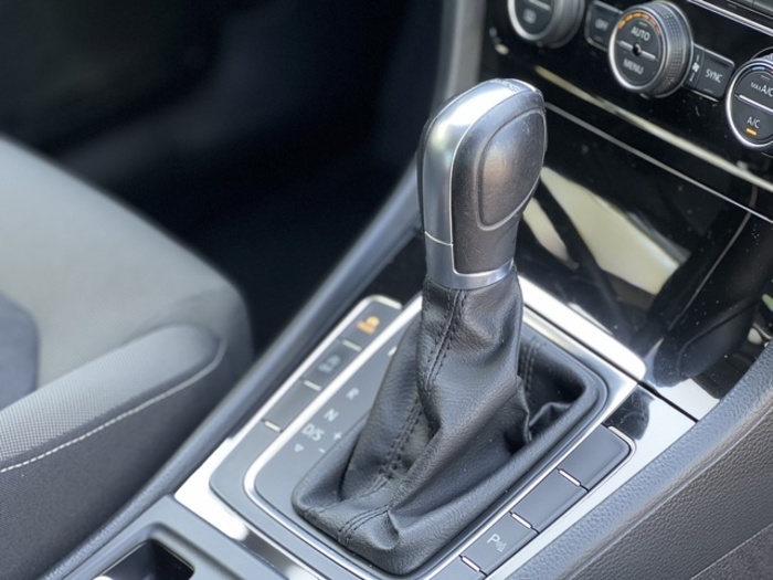 VolkswagenGolf Advance 1.6 TDI 77 kW (105 CV) DSG Vehículo usado en Barcelona - 16 VolkswagenGolf Advance 1.6 TDI 77 kW (105 CV) DSG Vehículo usado en Barcelona - 16