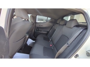 Toyota C-HR 180H Advance 135 kW (184 CV) Toyota C-HR 180H Advance 135 kW (184 CV)