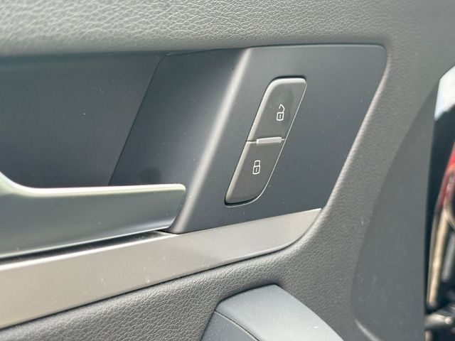 AudiQ5 S line 40 TDI quattro ultra 150 kW (204 CV) S tronic Vehículo usado en Barcelona - 16