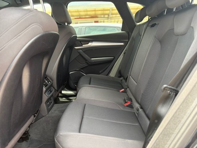 AudiQ5 S line 40 TDI quattro ultra 150 kW (204 CV) S tronic Vehículo usado en Barcelona - 21