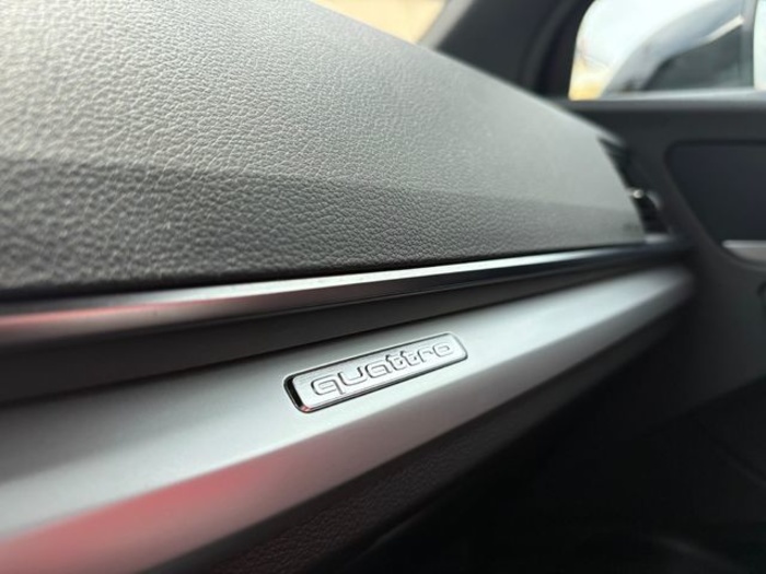 AudiQ5 S line 40 TDI quattro ultra 150 kW (204 CV) S tronic Vehículo usado en Barcelona - 35 AudiQ5 S line 40 TDI quattro ultra 150 kW (204 CV) S tronic Vehículo usado en Barcelona - 35