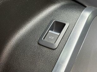 Audi Q5 S line 40 TDI quattro ultra 150 kW (204 CV) S tronic Audi Q5 S line 40 TDI quattro ultra 150 kW (204 CV) S tronic