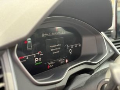 Audi Q5 S line 40 TDI quattro ultra 150 kW (204 CV) S tronic Audi Q5 S line 40 TDI quattro ultra 150 kW (204 CV) S tronic