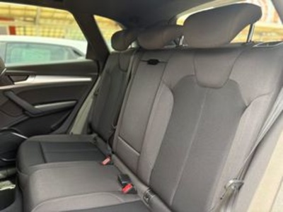 Audi Q5 S line 40 TDI quattro ultra 150 kW (204 CV) S tronic Audi Q5 S line 40 TDI quattro ultra 150 kW (204 CV) S tronic