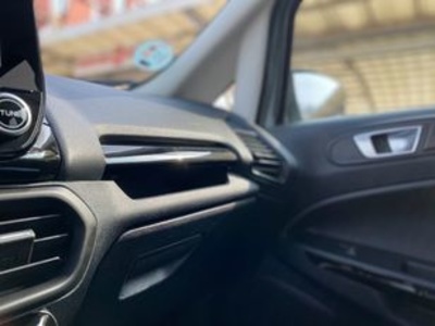 Ford EcoSport 1.0T EcoBoost S&S Titanium 92 kW (125 CV) Ford EcoSport 1.0T EcoBoost S&S Titanium 92 kW (125 CV)
