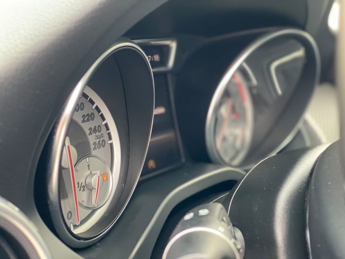 Mercedes-BenzGLA 200 CDI Urban 100 kW (136 CV) Vehículo usado en Barcelona - 21 Mercedes-BenzGLA 200 CDI Urban 100 kW (136 CV) Vehículo usado en Barcelona - 21