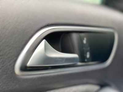 Mercedes-Benz GLA 200 CDI Urban 100 kW (136 CV) Mercedes-Benz GLA 200 CDI Urban 100 kW (136 CV)