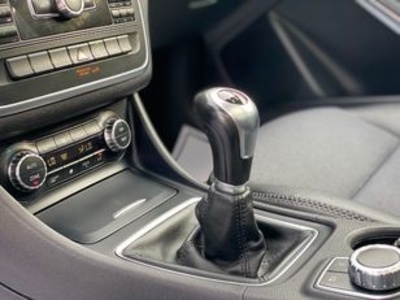 Mercedes-Benz GLA 200 CDI Urban 100 kW (136 CV) Mercedes-Benz GLA 200 CDI Urban 100 kW (136 CV)