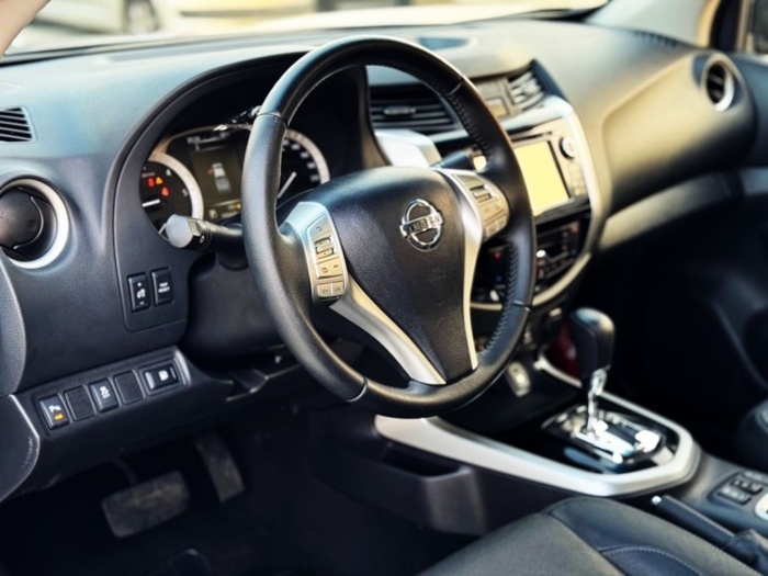 NissanNavara PickUp 2.3 dCi Doble Cabina Tekna AT 140 kW (190 CV) Vehículo usado en Barcelona - 2 NissanNavara PickUp 2.3 dCi Doble Cabina Tekna AT 140 kW (190 CV) Vehículo usado en Barcelona - 2