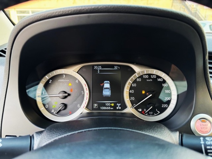 NissanNavara PickUp 2.3 dCi Doble Cabina Tekna AT 140 kW (190 CV) Vehículo usado en Barcelona - 20 NissanNavara PickUp 2.3 dCi Doble Cabina Tekna AT 140 kW (190 CV) Vehículo usado en Barcelona - 20