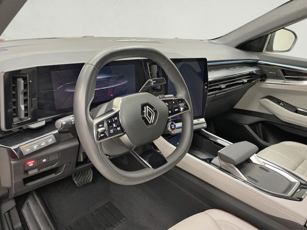 Renault Espace E-Tech 200 full hybrid Iconic 147 kW (200 CV) - 4