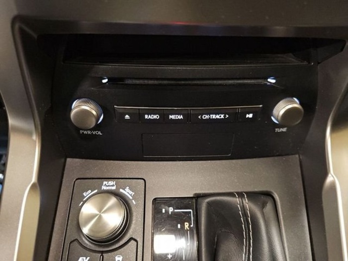 Lexus NX 300h Business Navigation 2WD 145 kW (197 CV) Vehículo usado en Madrid - 26 Lexus NX 300h Business Navigation 2WD 145 kW (197 CV) Vehículo usado en Madrid - 26