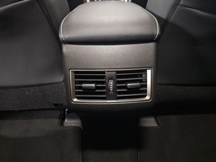 Lexus NX 300h Business Navigation 2WD 145 kW (197 CV) Vehículo usado en Madrid - 33 Lexus NX 300h Business Navigation 2WD 145 kW (197 CV) Vehículo usado en Madrid - 33