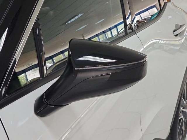 Lexus LBX 1.5 HEV Cool 100 kW (136 CV) Vehículo usado en Madrid - 36