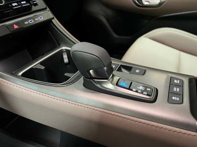 Lexus LBX 1.5 HEV Elegant Plus 100 kW (136 CV) Vehículo usado en Madrid - 24