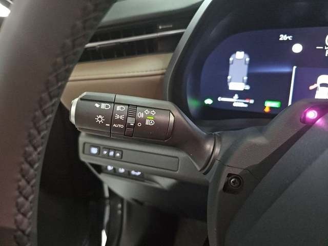 Lexus LBX 1.5 HEV Elegant Plus 100 kW (136 CV) Vehículo usado en Madrid - 15