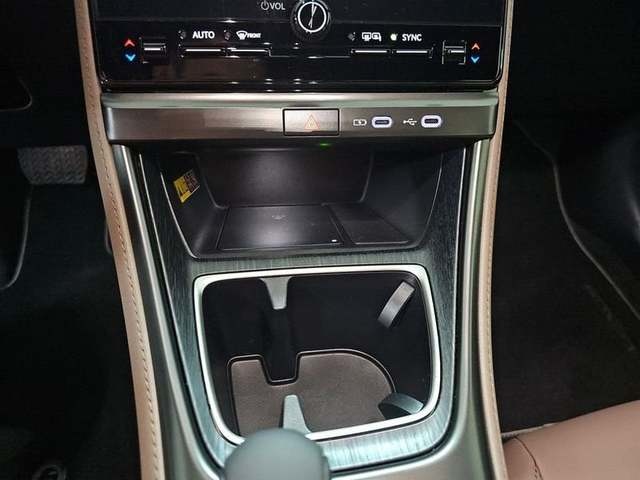 Lexus LBX 1.5 HEV Elegant Plus 100 kW (136 CV) Vehículo usado en Madrid - 24