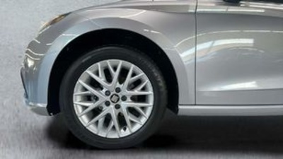 SEAT Ibiza 1.0 MPI Style Go2 59 kW (80 CV) SEAT Ibiza 1.0 MPI Style Go2 59 kW (80 CV)