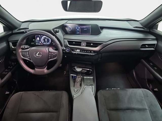 Lexus UX 250h Premium 135 kW (184 CV) Vehículo usado en Madrid - 11
