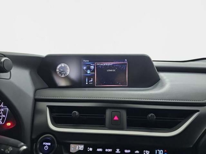 Lexus UX 250h Premium 135 kW (184 CV) Vehículo usado en Madrid - 19 Lexus UX 250h Premium 135 kW (184 CV) Vehículo usado en Madrid - 19