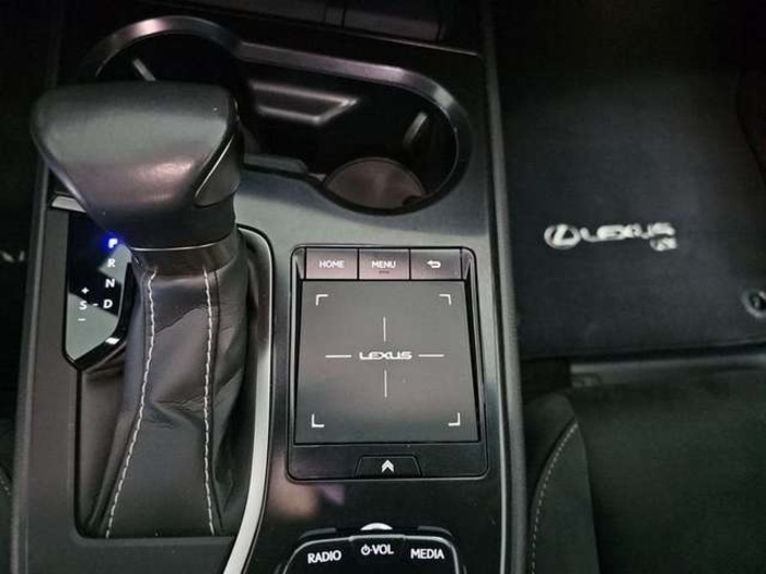 Lexus UX 250h Premium 135 kW (184 CV) Vehículo usado en Madrid - 24 Lexus UX 250h Premium 135 kW (184 CV) Vehículo usado en Madrid - 24