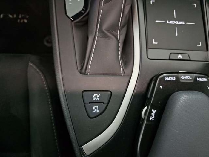 Lexus UX 250h Premium 135 kW (184 CV) Vehículo usado en Madrid - 25 Lexus UX 250h Premium 135 kW (184 CV) Vehículo usado en Madrid - 25